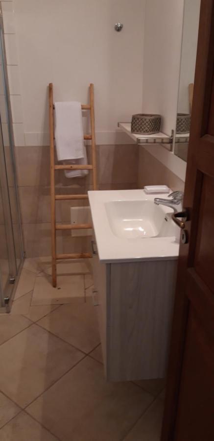 Merine Cottage La Roccia المظهر الخارجي الصورة